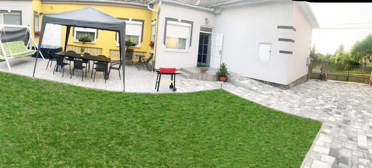Viktor Apartmanhaz Zamárdi Dış mekan fotoğraf