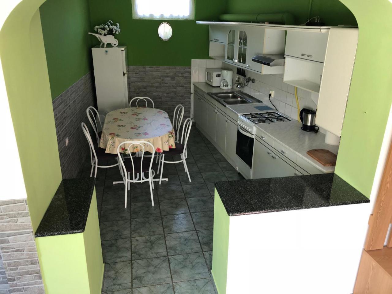 Viktor Apartmanhaz Zamárdi Dış mekan fotoğraf