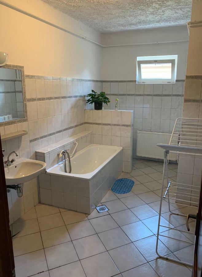 Viktor Apartmanhaz Zamárdi Dış mekan fotoğraf